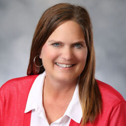 Sara Broers headshot_square